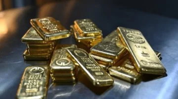 صعود أسعار الذهب عالمياً وسط تراجع ملحوظ في قيمة الدولار بدوريات التداول الأخيرة